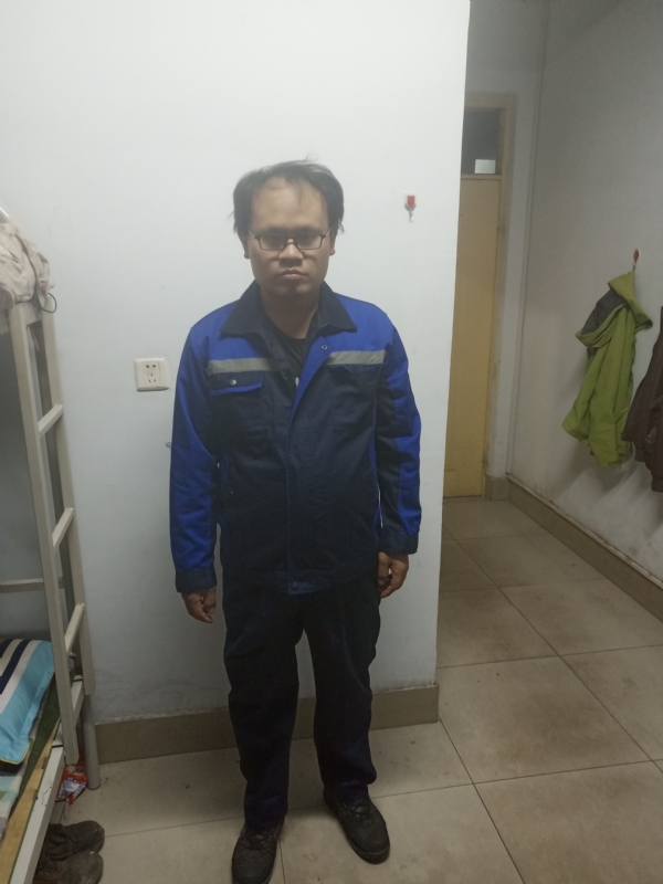 黄俊的第一张照片--驻马店相亲服务中心