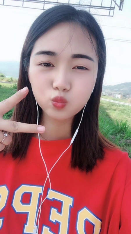 深拥必定温暖的第一张照片--驻马店相亲服务中心