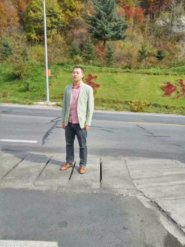 杨小雨的第一张照片--驻马店相亲服务中心