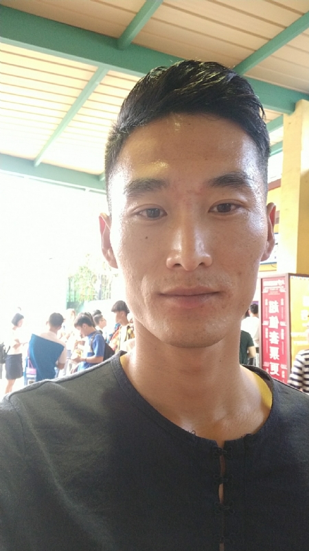 难得糊涂的第一张照片--驻马店相亲服务中心