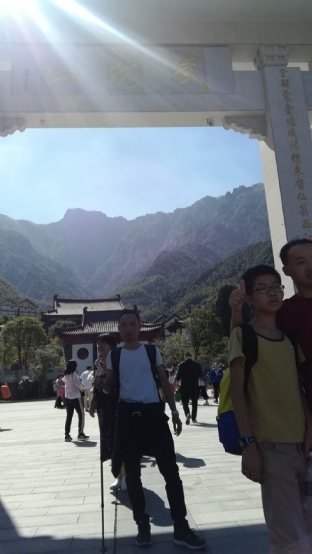 蓝天的第二张照片--驻马店相亲服务中心