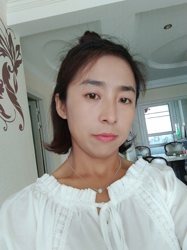 柠檬的第一张照片--驻马店相亲服务中心