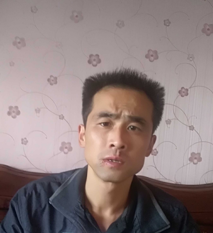 wen的第一张照片--驻马店相亲服务中心