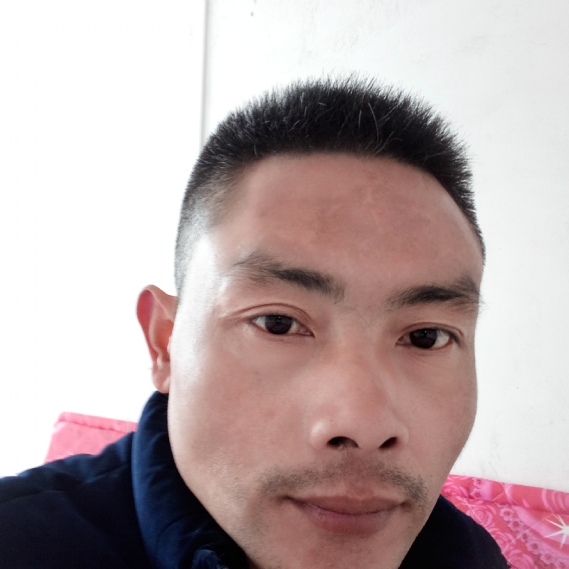 栋栋的第一张照片--驻马店相亲服务中心