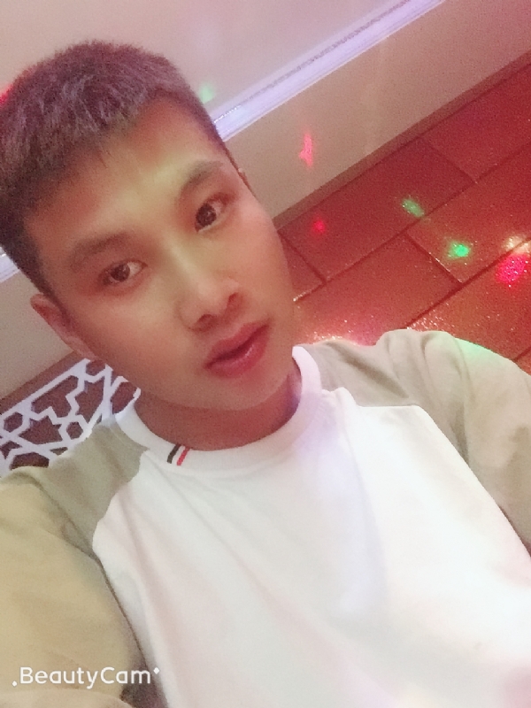 阿锋的第一张照片--驻马店相亲服务中心