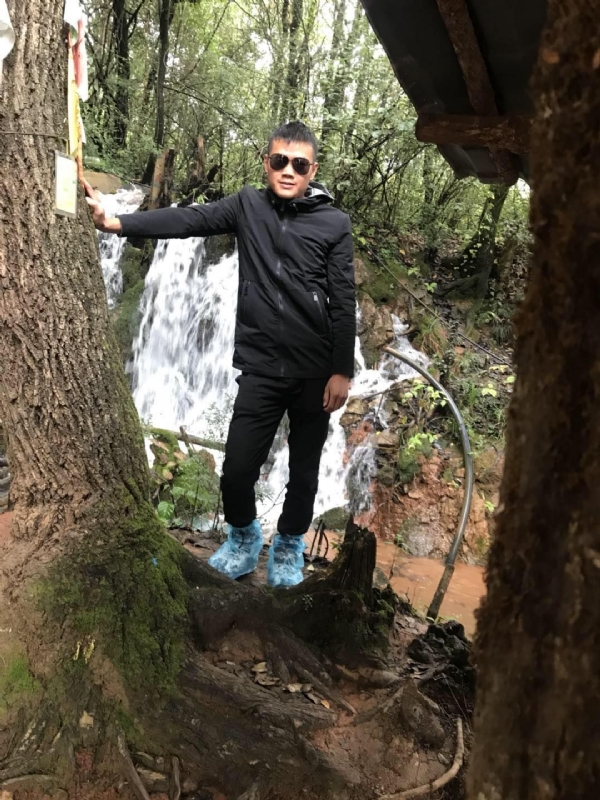 譕忄的第一张照片--驻马店相亲服务中心