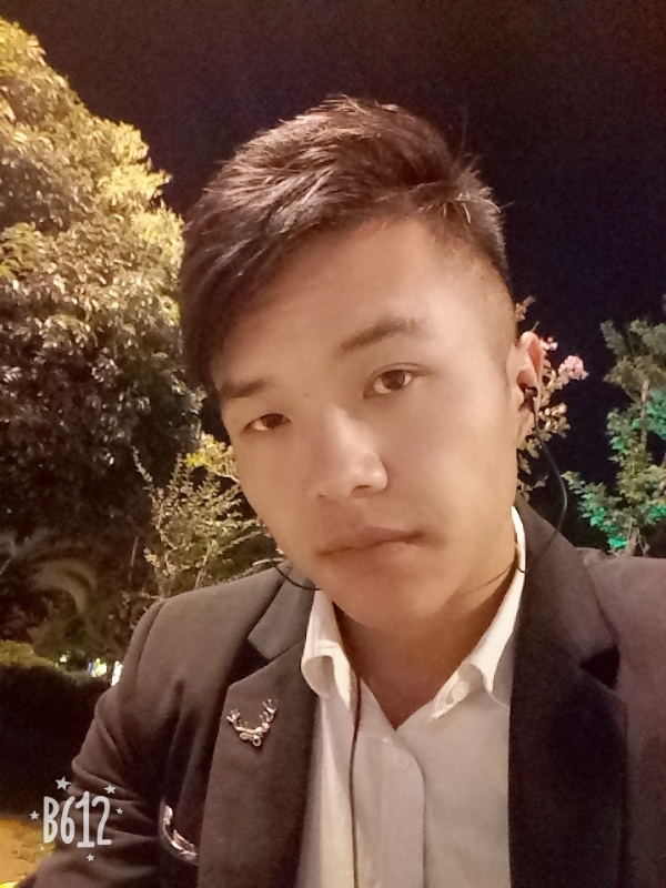 只求一陪伴的第一张照片--驻马店相亲服务中心