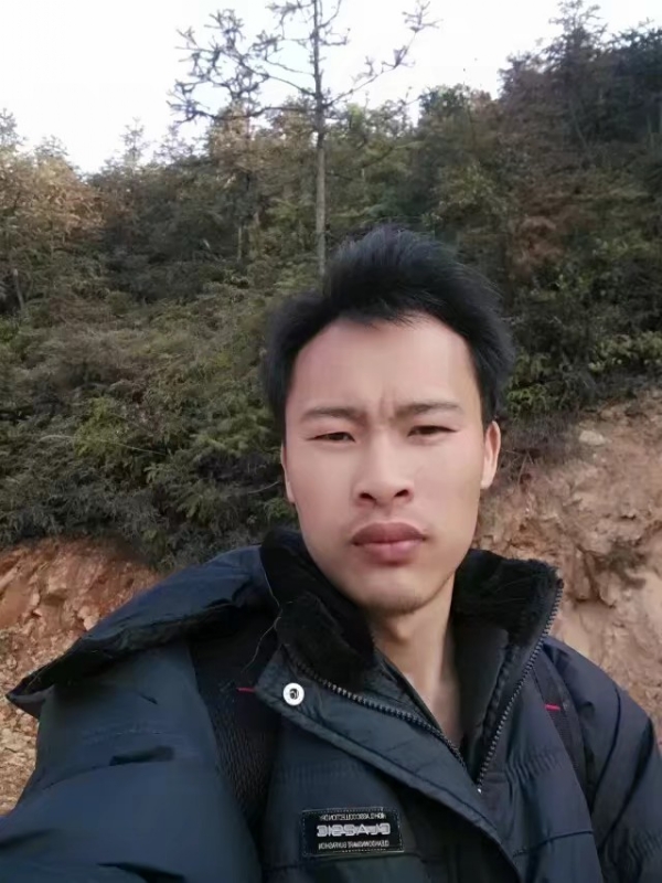 高富帅的第一张照片--驻马店相亲服务中心