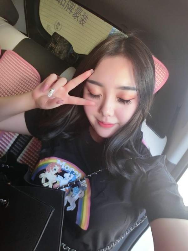 佳怡的第四张照片--驻马店相亲服务中心