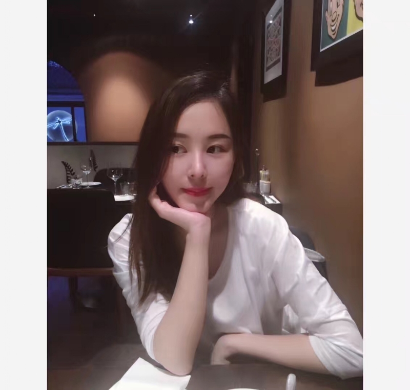 筱月悦的第一张照片--驻马店相亲服务中心