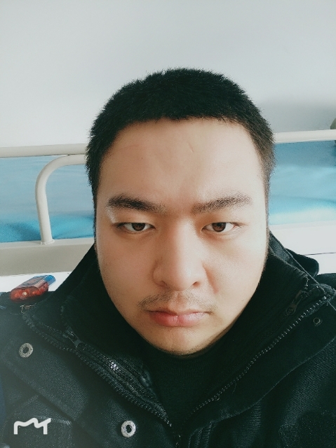 负重前行的第一张照片--驻马店相亲服务中心