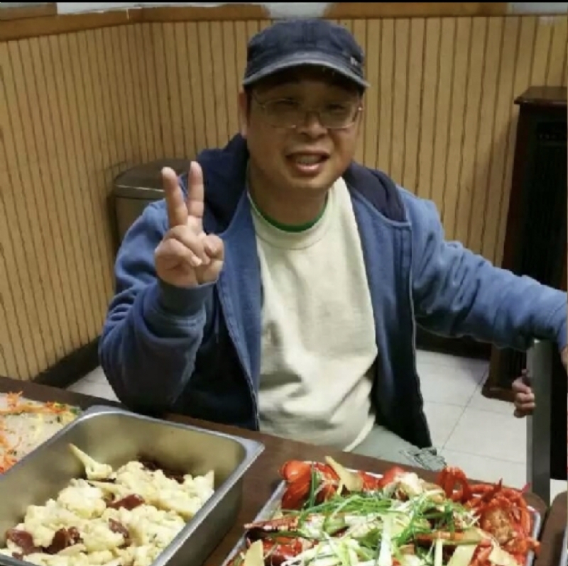 wally的第一张照片--驻马店相亲服务中心