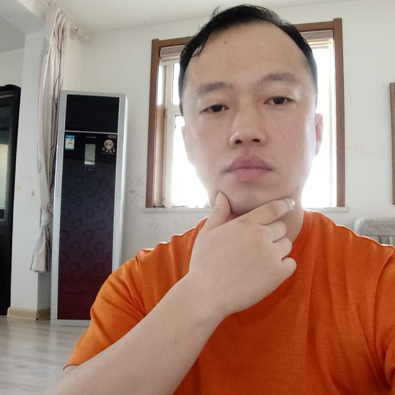 爱热闹的人的第一张照片--驻马店相亲服务中心