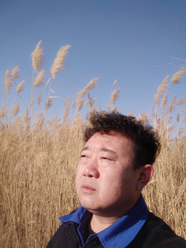 德刚的第一张照片--驻马店相亲服务中心