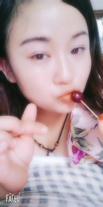 霸气璐妞的第一张照片--驻马店相亲服务中心