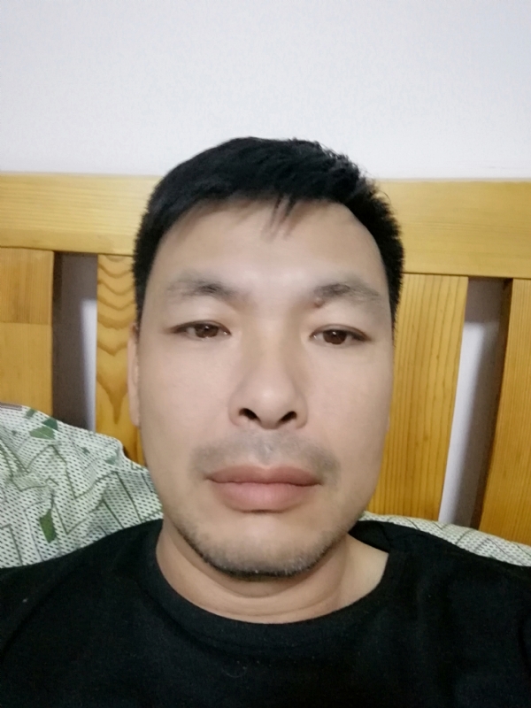 不爱当牛的第一张照片--驻马店相亲服务中心