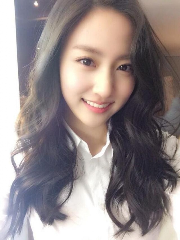 等爱的易微的第一张照片--驻马店相亲服务中心