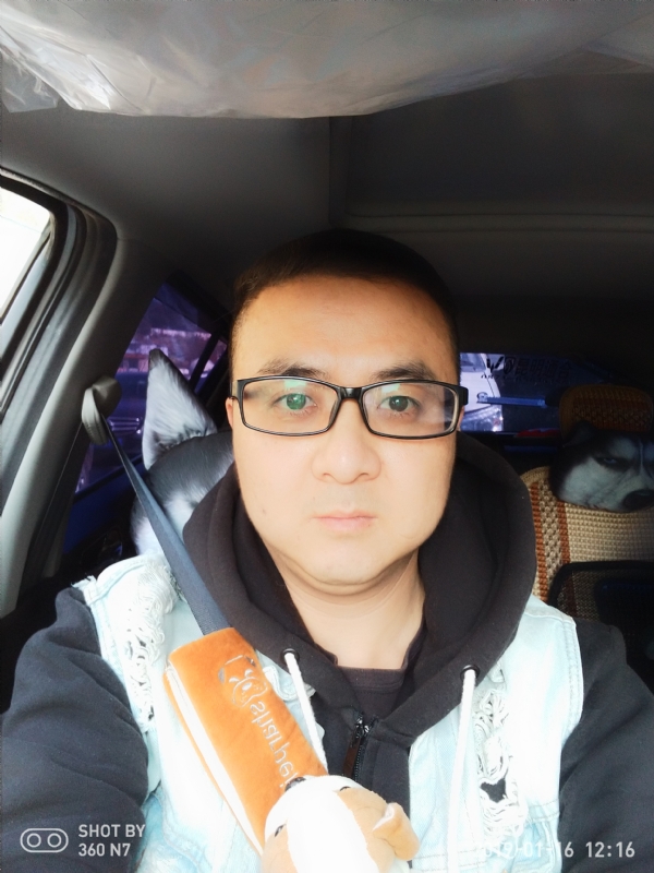 香烟最懂男人心的第一张照片--驻马店相亲服务中心