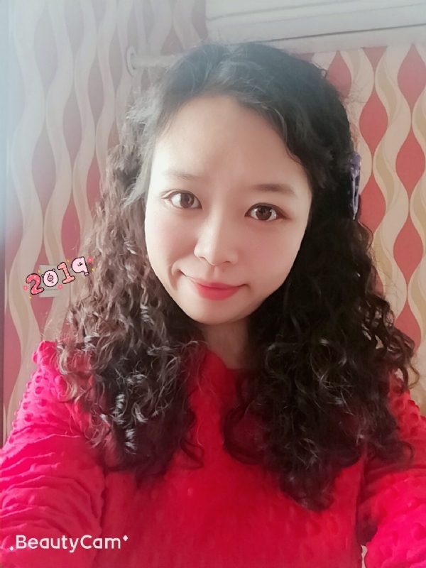 紫色风铃的第一张照片--驻马店相亲服务中心