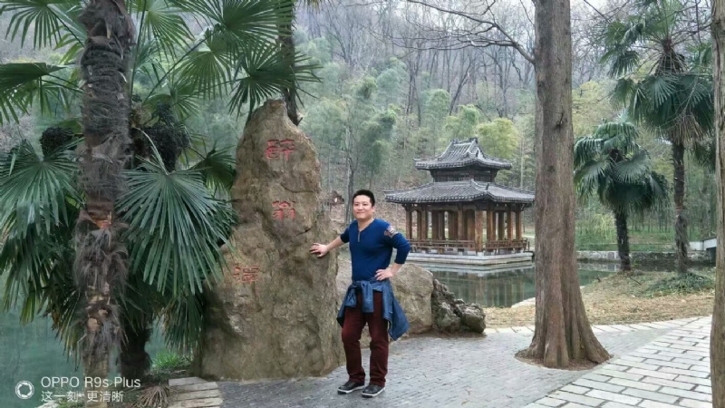 烦事用点心的第一张照片--驻马店相亲服务中心