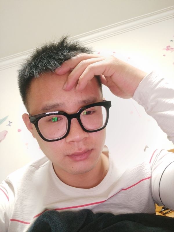 华灯初上的夜晚的第一张照片--驻马店相亲服务中心