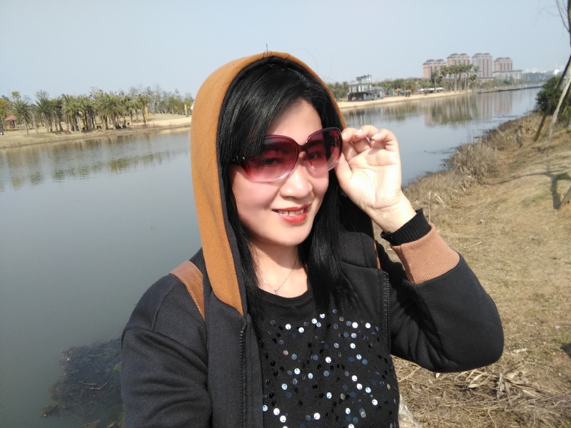 雅寻的第一张照片--驻马店相亲服务中心