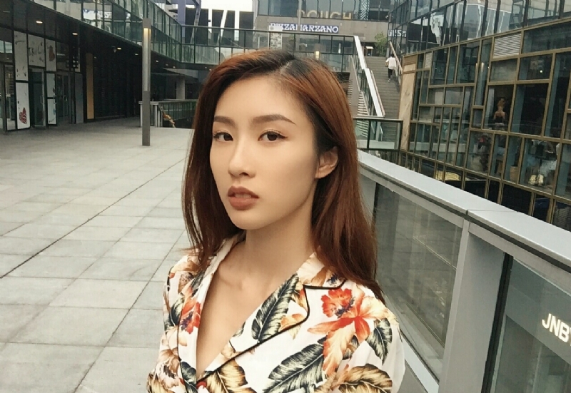 蘇悅的第四张照片--驻马店相亲服务中心