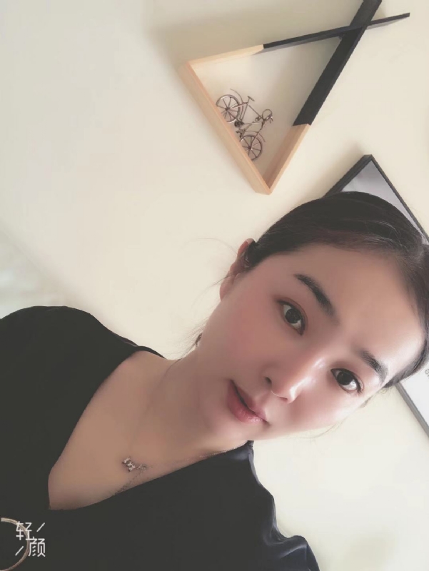 相拥未来的第三张照片--驻马店相亲服务中心