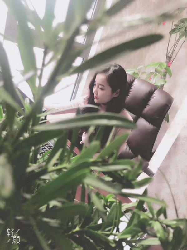 时光浅夏的第二张照片--驻马店相亲服务中心