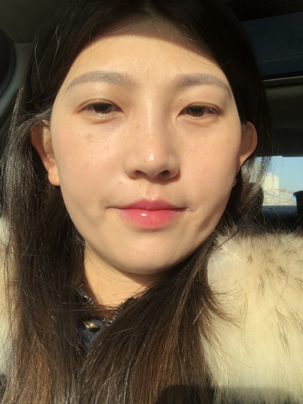 轻闭双眼的第一张照片--驻马店相亲服务中心