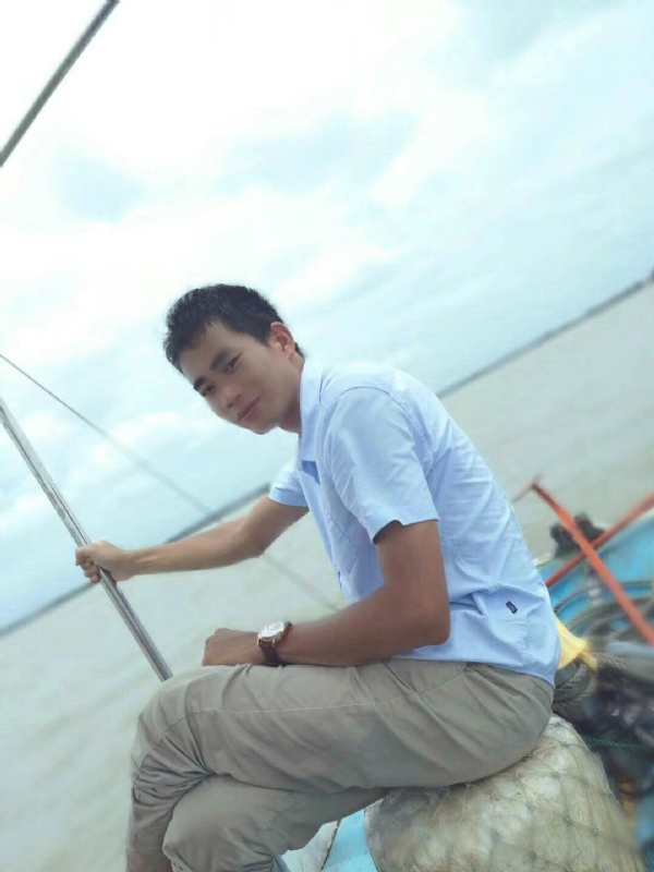 慵懒的猫的第一张照片--驻马店相亲服务中心