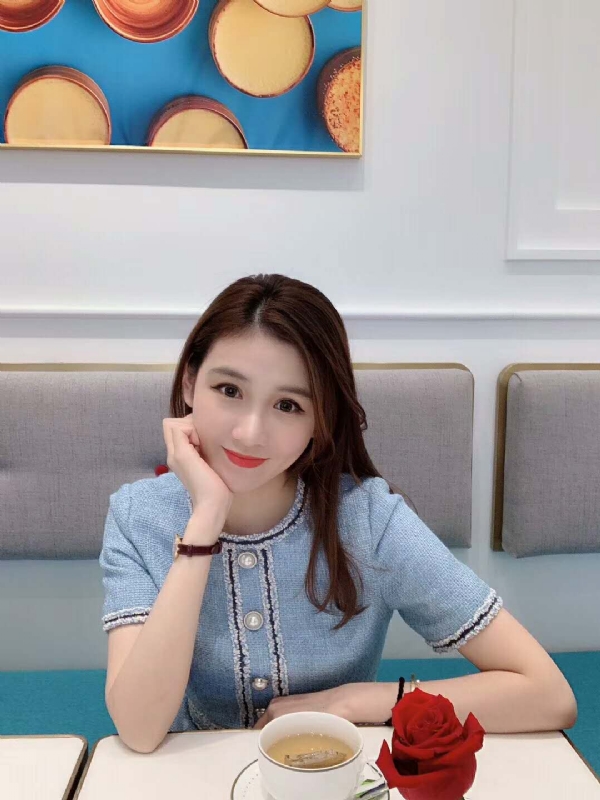 Emily的第二张照片--驻马店相亲服务中心