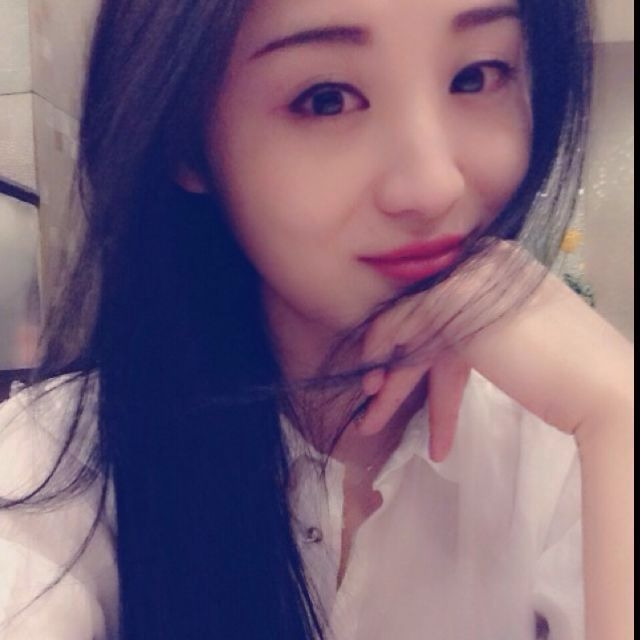 在水一方的第一张照片--驻马店相亲服务中心