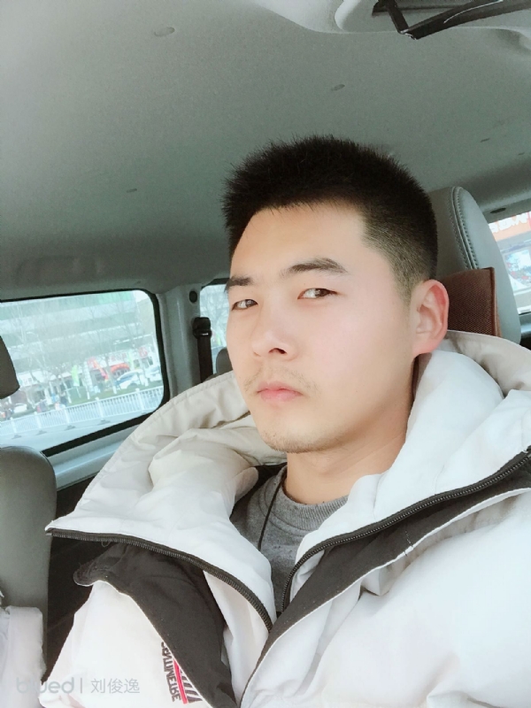 爱尽千帆的第一张照片--驻马店相亲服务中心