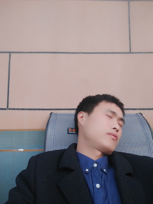 有钱爱情才能长久的第一张照片--驻马店相亲服务中心