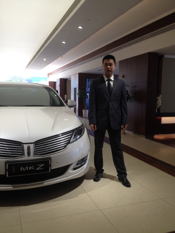 Harry的第二张照片--驻马店相亲服务中心