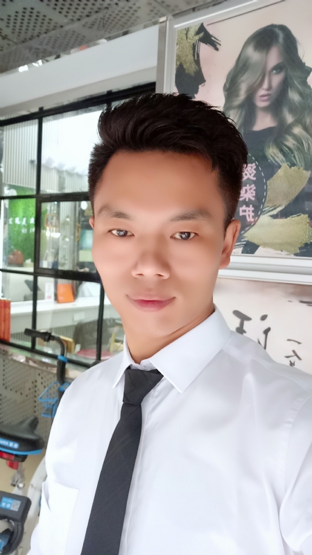 阳光男士的第一张照片--驻马店相亲服务中心