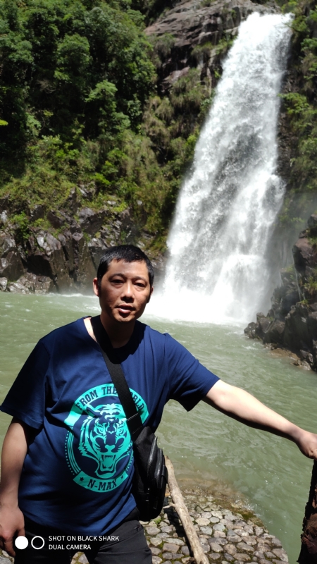 石头的第一张照片--驻马店相亲服务中心