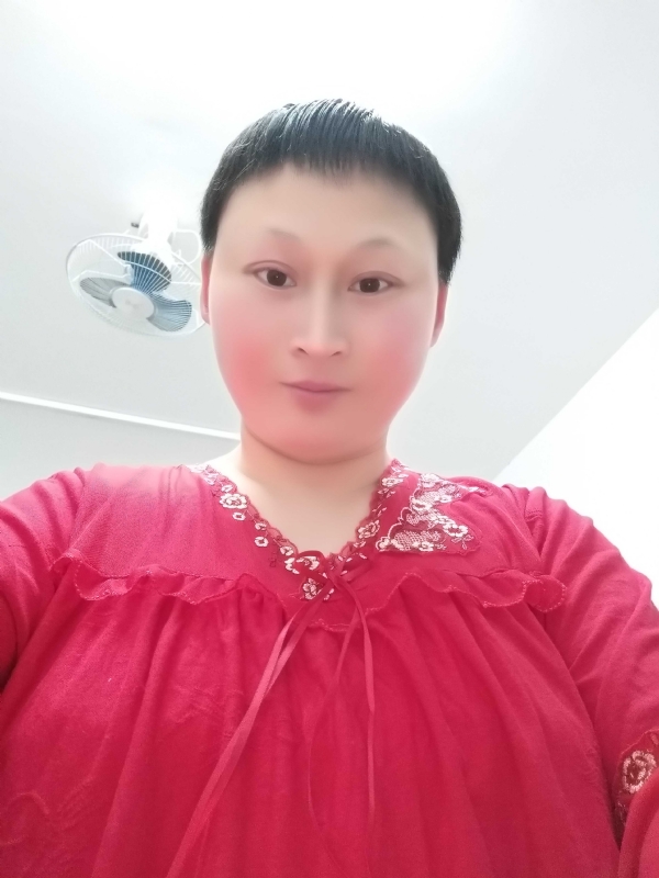 彩虹姐姐永不言弃的第一张照片--驻马店相亲服务中心