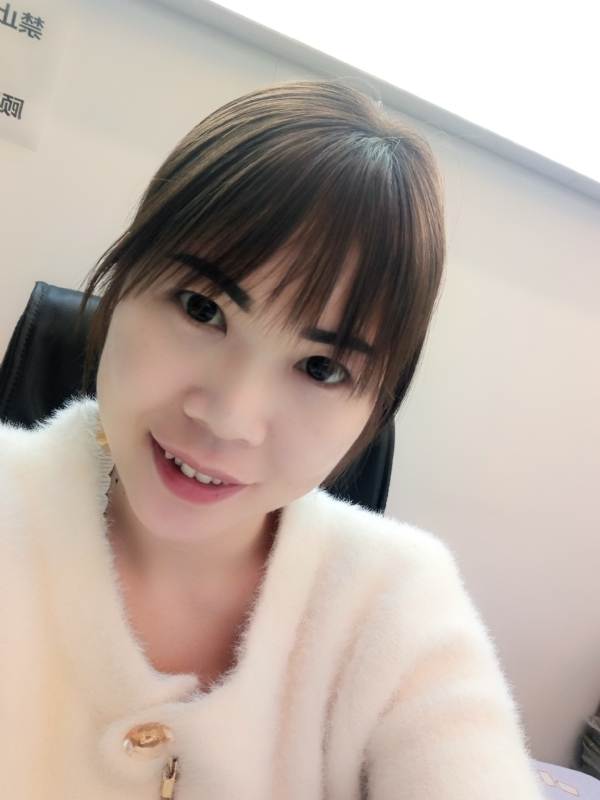 覃小会的第一张照片--驻马店相亲服务中心