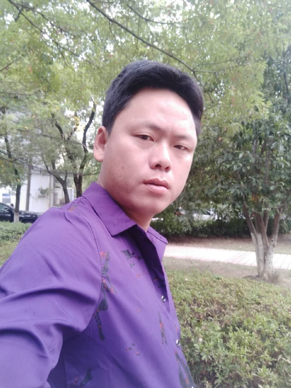 黄龙飞的第一张照片--驻马店相亲服务中心