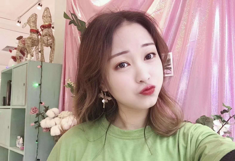 罗兰的第二张照片--驻马店相亲服务中心