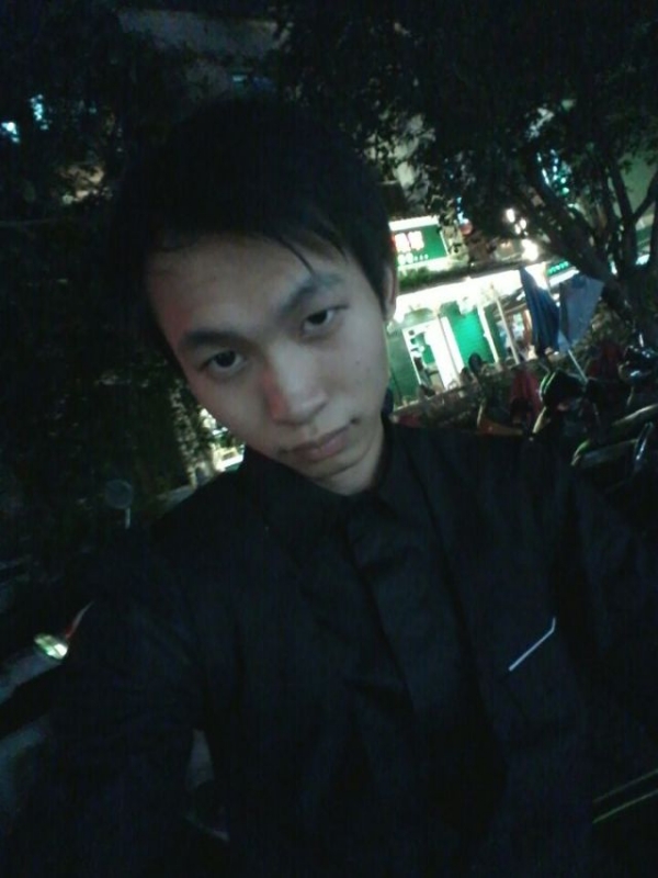 瞬间回眸的第一张照片--驻马店相亲服务中心