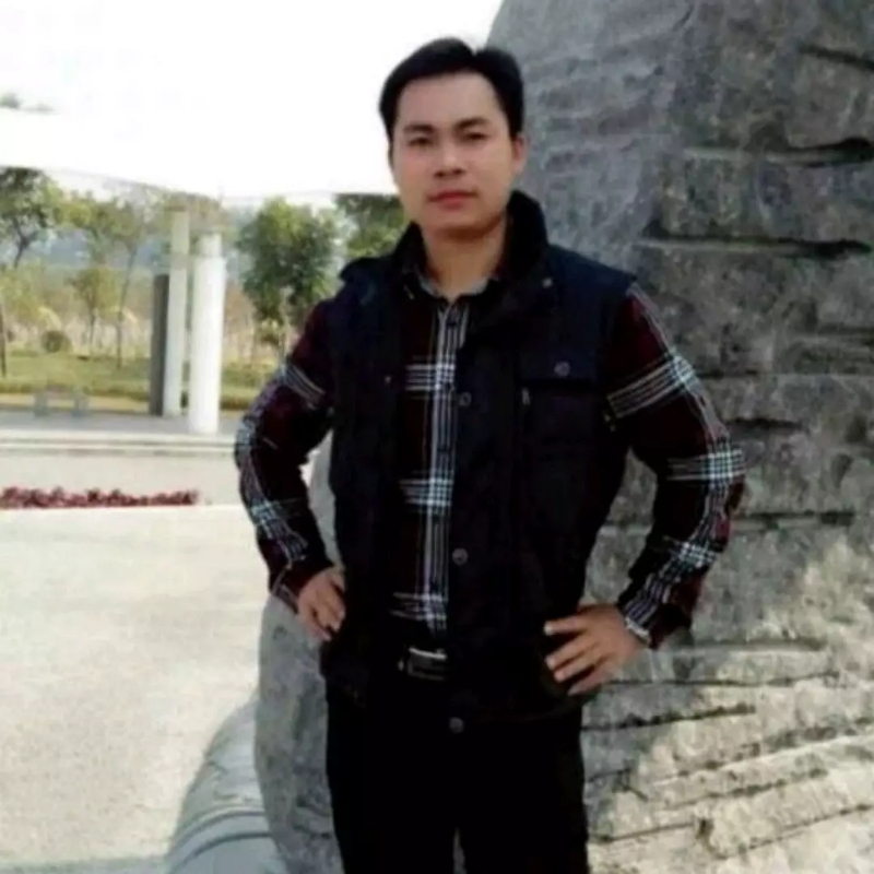 selfdy的第一张照片--驻马店相亲服务中心