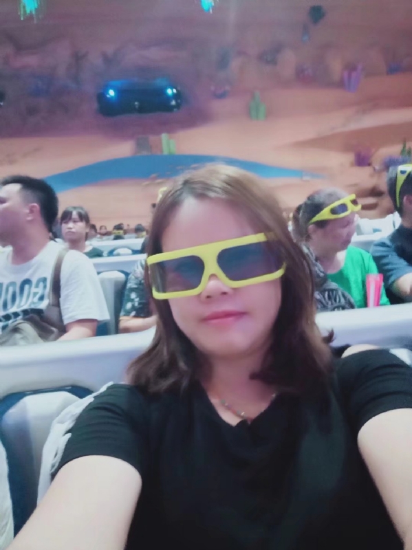 牙彩的第一张照片--驻马店相亲服务中心