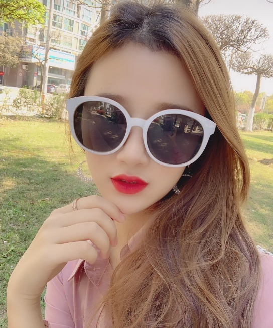 唐小小的第二张照片--驻马店相亲服务中心