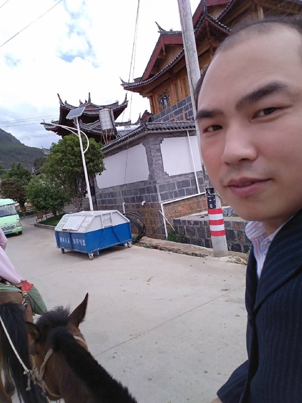 当代军人的第一张照片--驻马店相亲服务中心