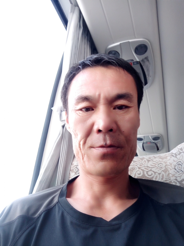 真心诚意的第一张照片--驻马店相亲服务中心