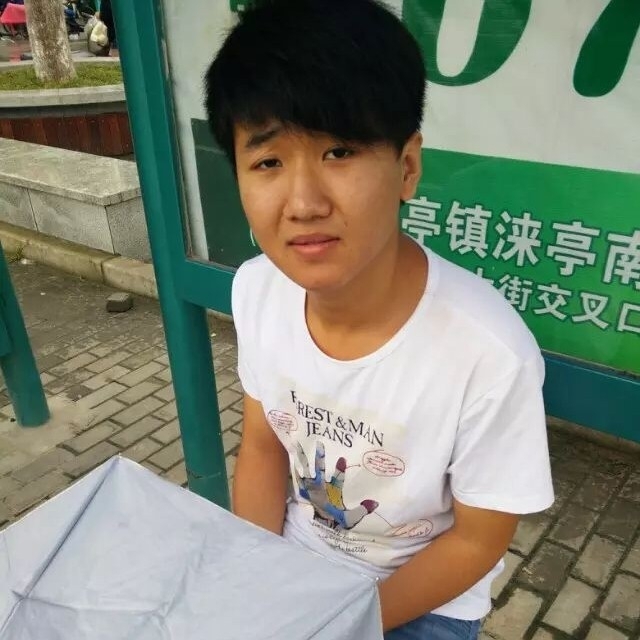 小丁的第一张照片--驻马店相亲服务中心