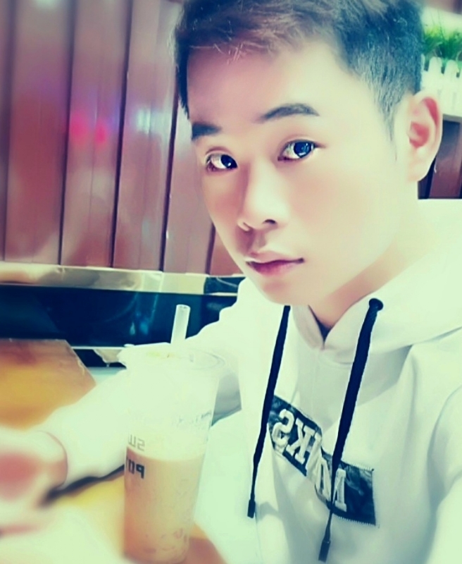 拔大萝卜的兔子的第一张照片--驻马店相亲服务中心